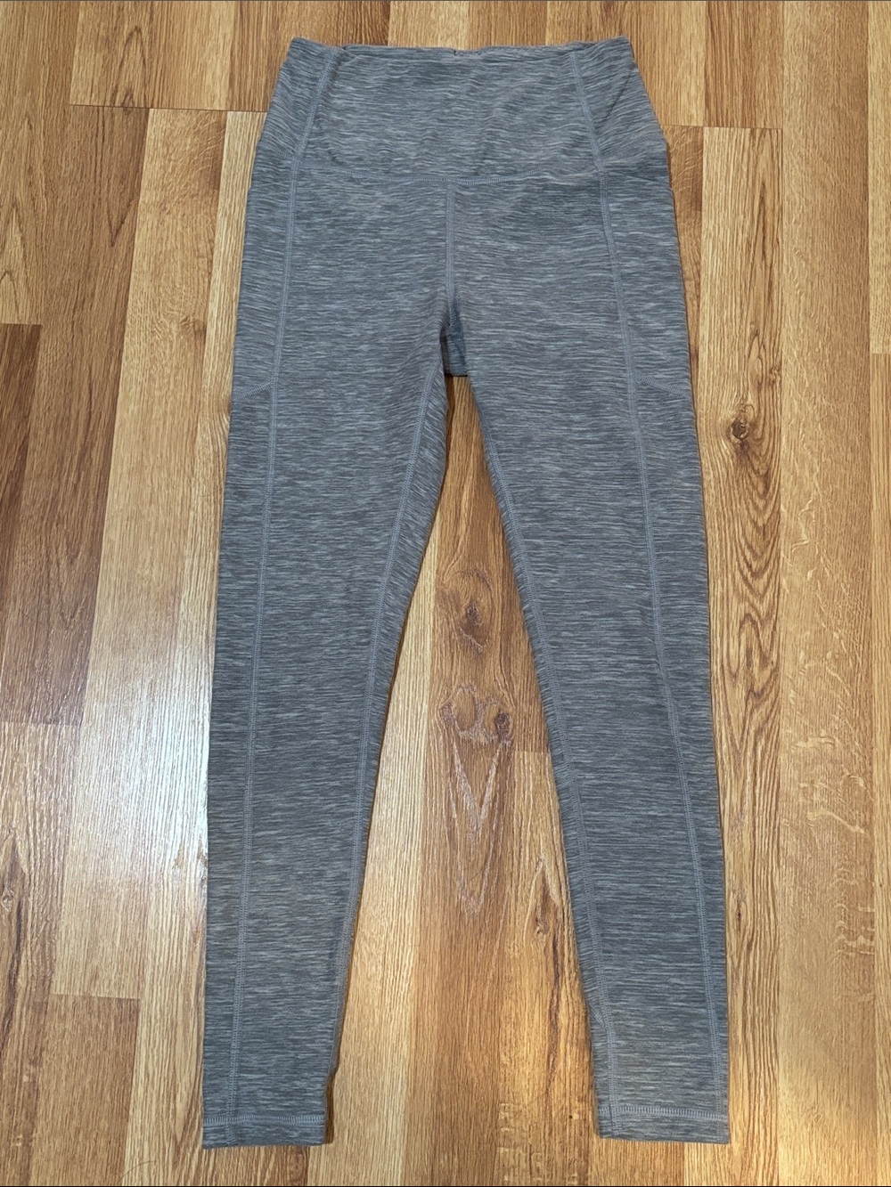 Victoria’s Secret Heather Gray Crop Leggings